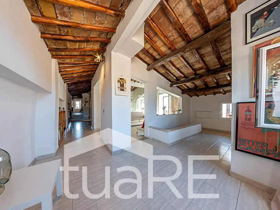 Immagine 2 di Appartamento in vendita  in Piazza Di San Cosimato a Roma