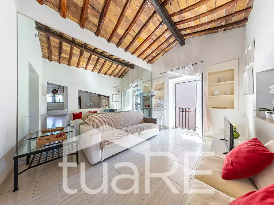 Immagine 18 di Appartamento in vendita  in Piazza Di San Cosimato a Roma