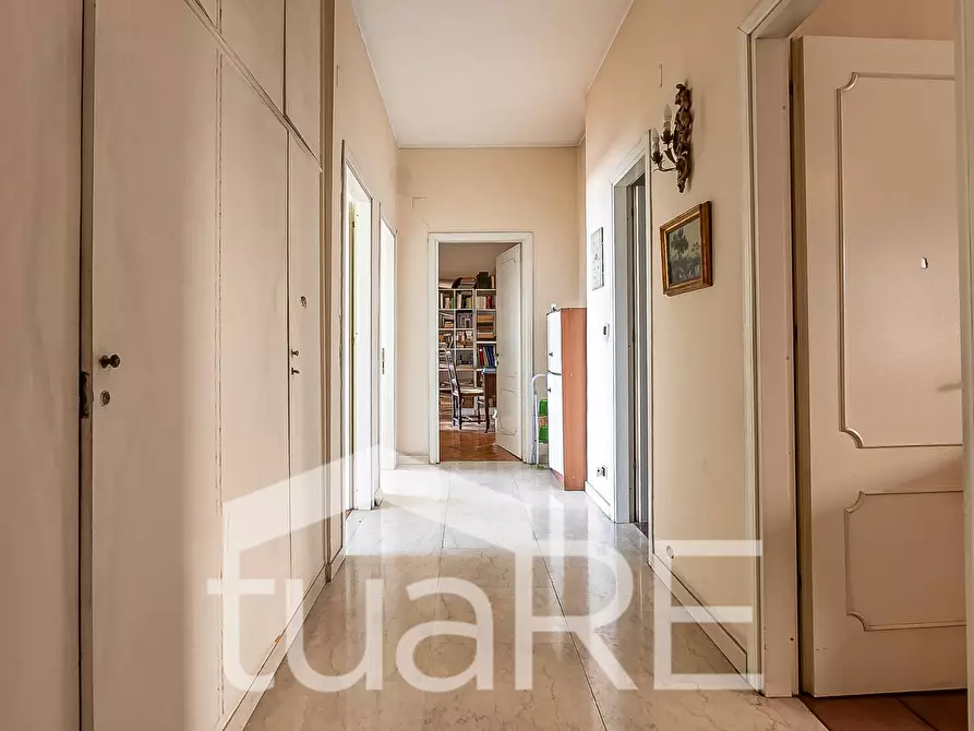 Immagine 7 di Appartamento in vendita  in Viale Castro Pretorio a Roma