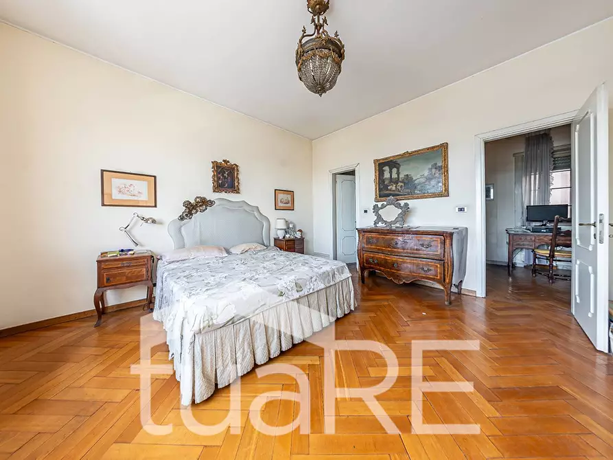 Immagine 9 di Appartamento in vendita  in Viale Castro Pretorio a Roma