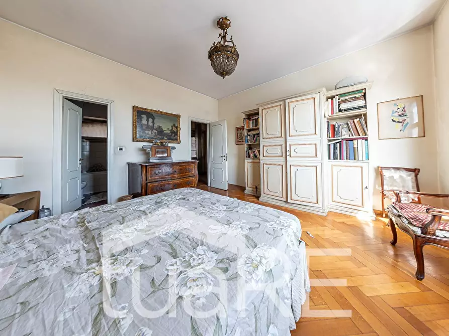 Immagine 22 di Appartamento in vendita  in Viale Castro Pretorio a Roma