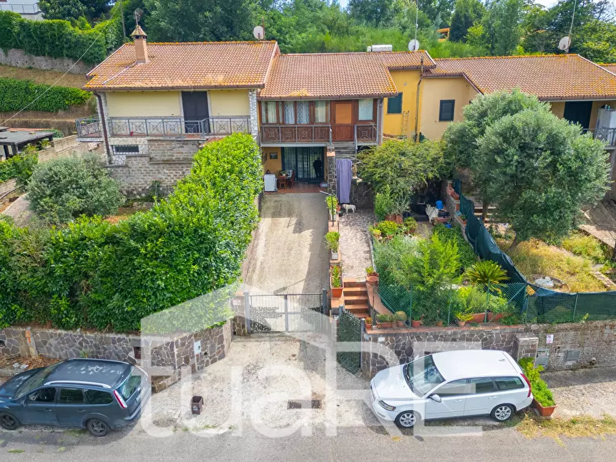 Immagine 5 di Villetta a schiera in vendita  in via dei pini a Nepi