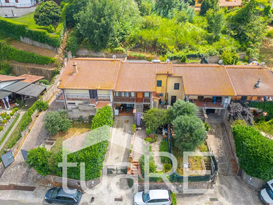 Immagine 11 di Villetta a schiera in vendita  in via dei pini a Nepi