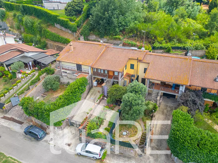 Immagine 13 di Villetta a schiera in vendita  in via dei pini a Nepi