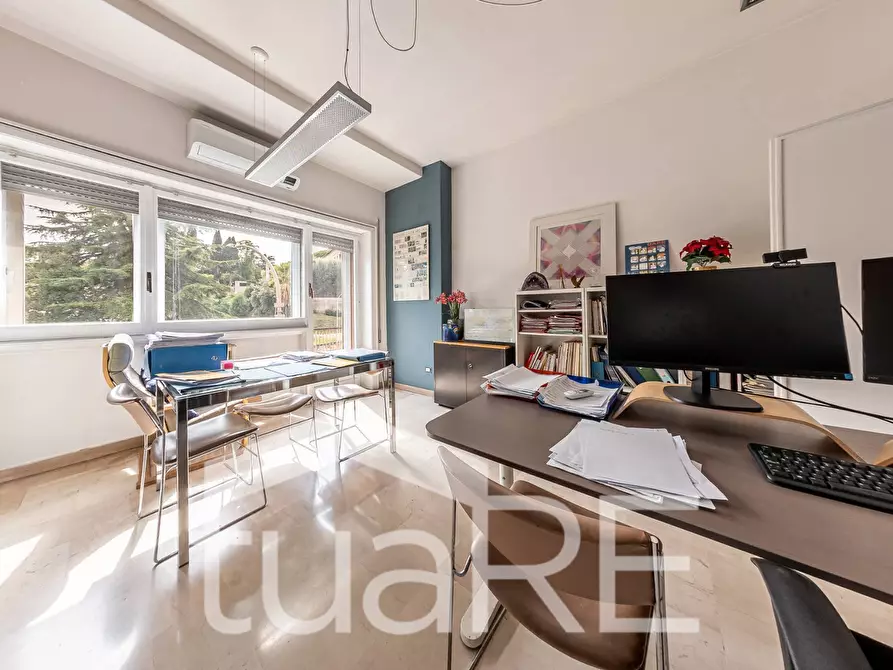 Immagine 5 di Appartamento in vendita  in Via Gregorio Vii a Roma