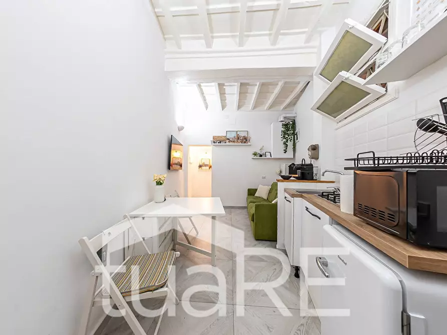 Immagine 3 di Appartamento in vendita  in Vicolo Della Campanella a Roma