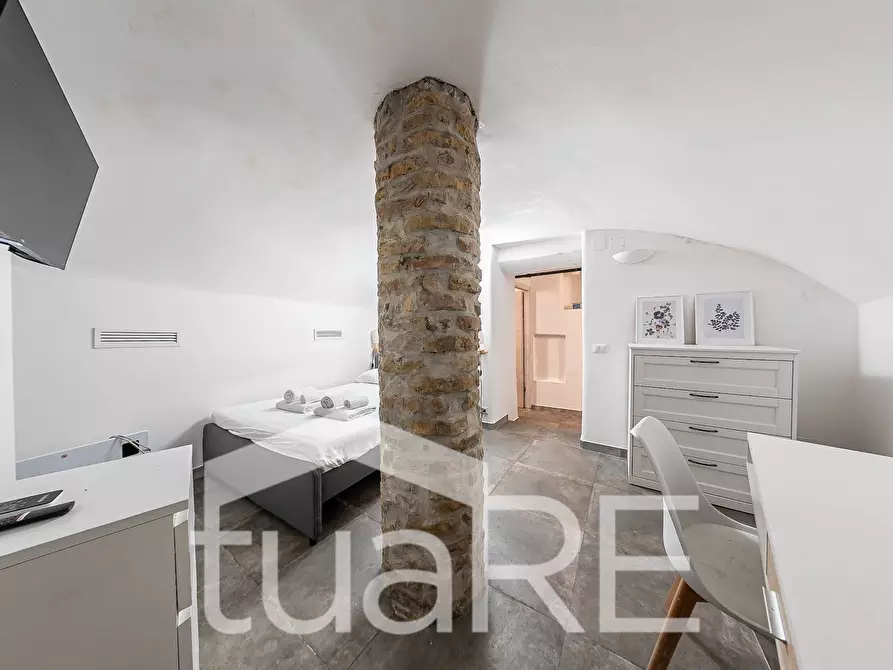 Immagine 4 di Appartamento in vendita  in Vicolo Della Campanella a Roma