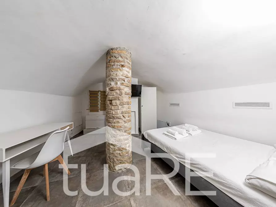 Immagine 12 di Appartamento in vendita  in Vicolo Della Campanella a Roma