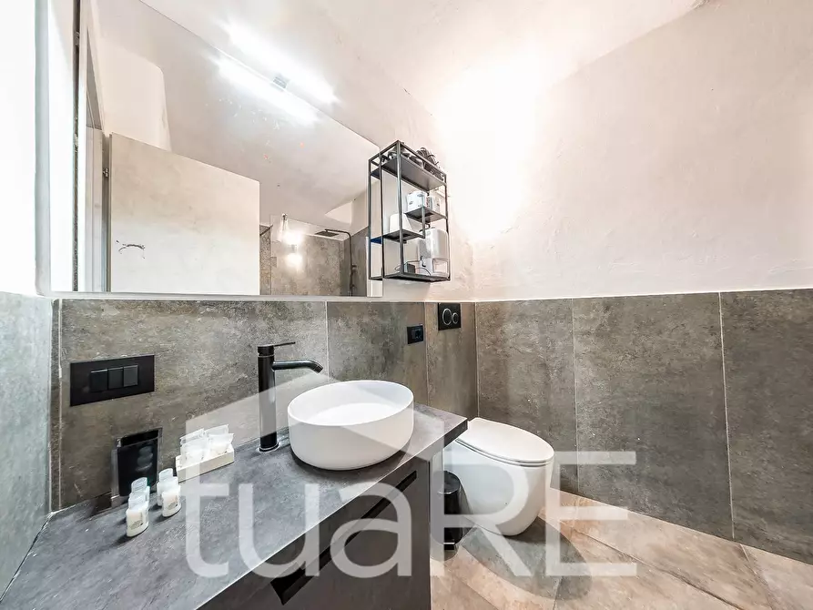 Immagine 6 di Appartamento in vendita  in Vicolo Della Campanella a Roma