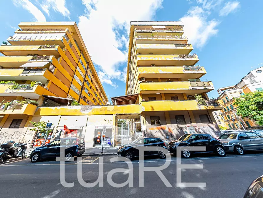 Immagine 5 di Appartamento in vendita  in Via Ignazio Persico a Roma