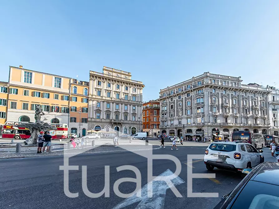 Immagine 8 di Appartamento in vendita  in Via Della Purificazione a Roma