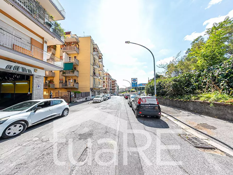 Immagine 20 di Box auto in vendita  in Via Festo Avieno a Roma