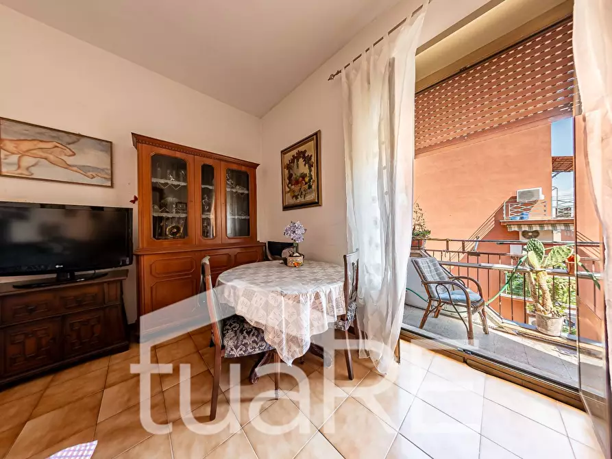 Immagine 3 di Appartamento in vendita  in Via Laura Mantegazza a Roma