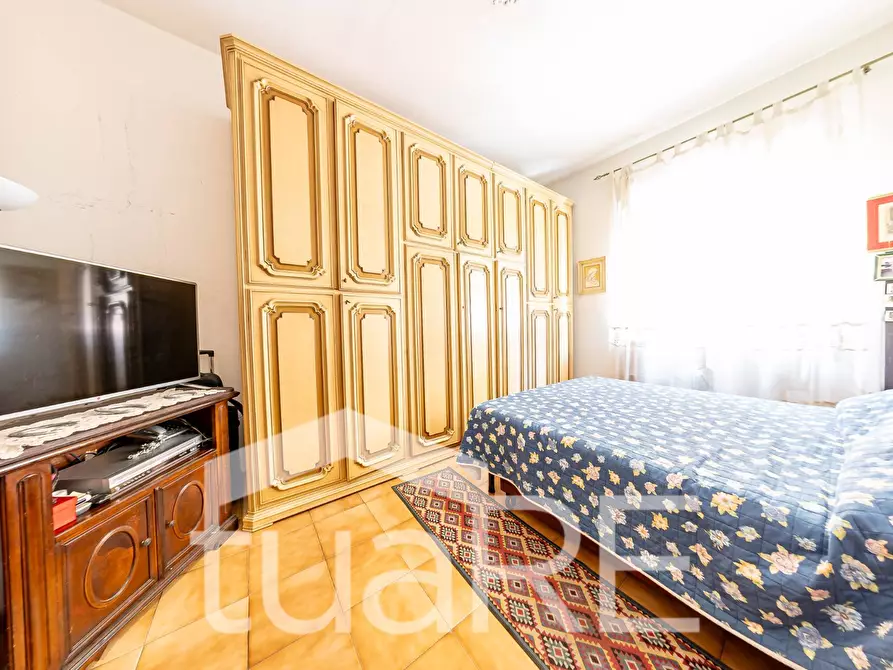 Immagine 5 di Appartamento in vendita  in Via Laura Mantegazza a Roma