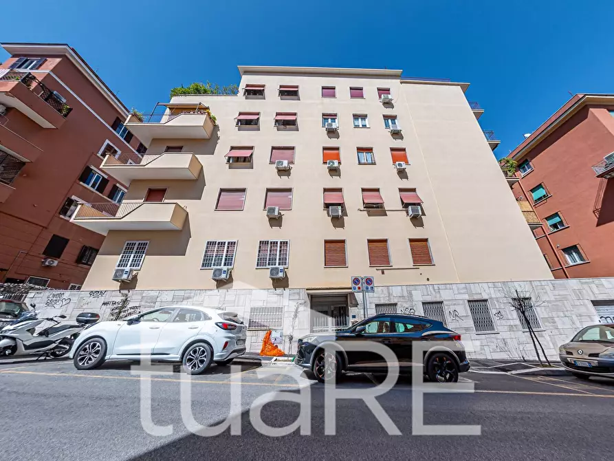 Immagine 14 di Appartamento in vendita  in Via Laura Mantegazza a Roma