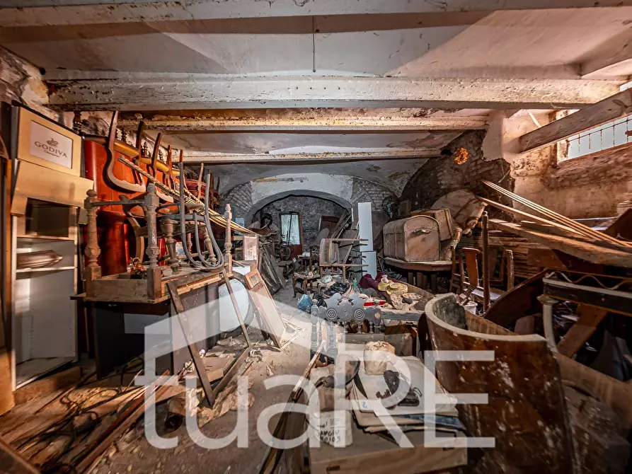 Immagine 6 di Negozio in vendita  in Via Del Mattonato a Roma