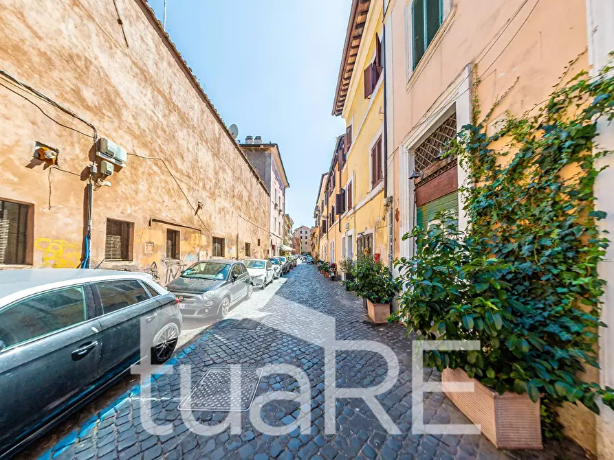 Immagine 19 di Negozio in vendita  in Via Del Mattonato a Roma