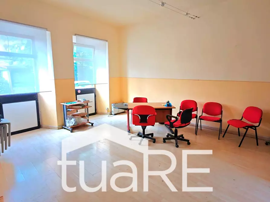 Immagine 4 di Palazzo in vendita  in Via Roma a Canale Monterano