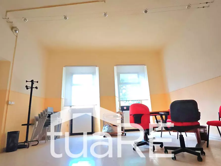 Immagine 21 di Palazzo in vendita  in Via Roma a Canale Monterano