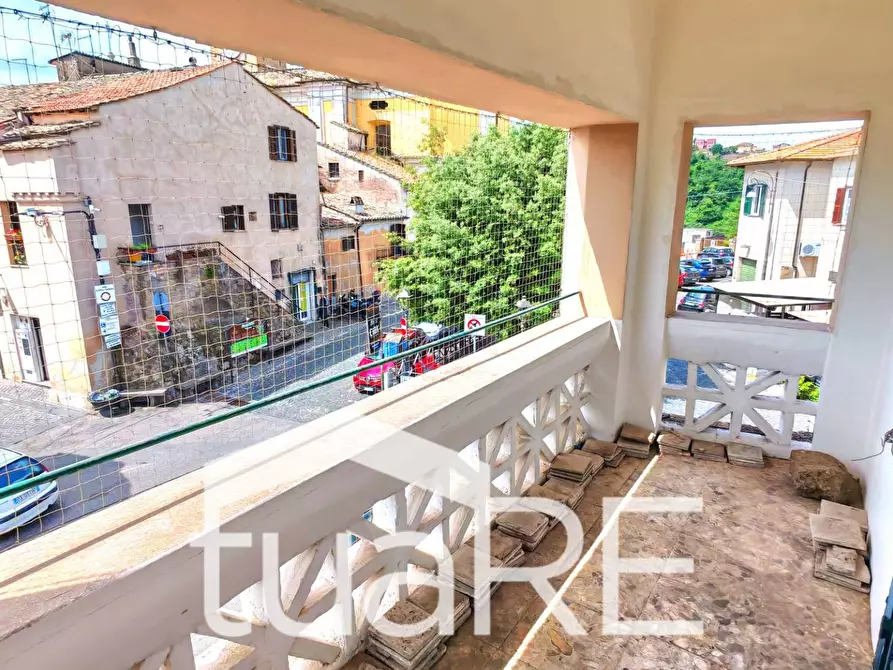 Immagine 28 di Palazzo in vendita  in Via Roma a Canale Monterano