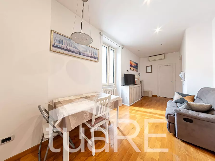 Immagine 10 di Appartamento in vendita  in Via Carlo Mirabello a Roma