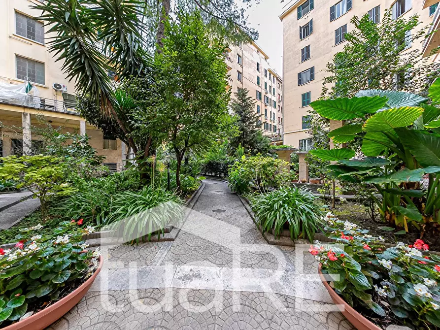 Immagine 11 di Appartamento in vendita  in Via Carlo Mirabello a Roma