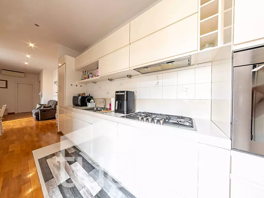 Immagine 22 di Appartamento in vendita  in Via Carlo Mirabello a Roma