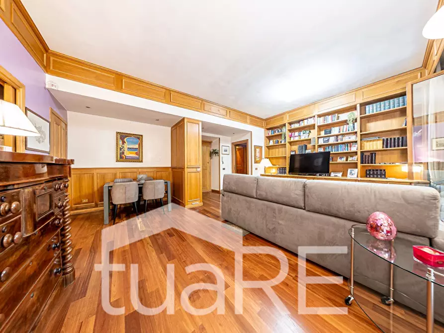 Immagine 3 di Appartamento in vendita  in Via Angelo Emo a Roma