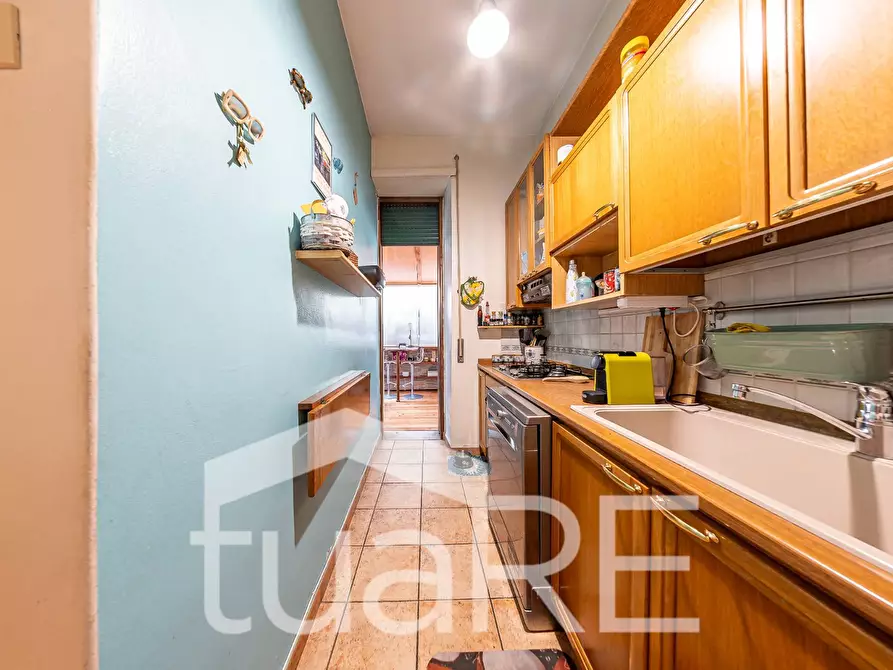 Immagine 6 di Appartamento in vendita  in Via Angelo Emo a Roma