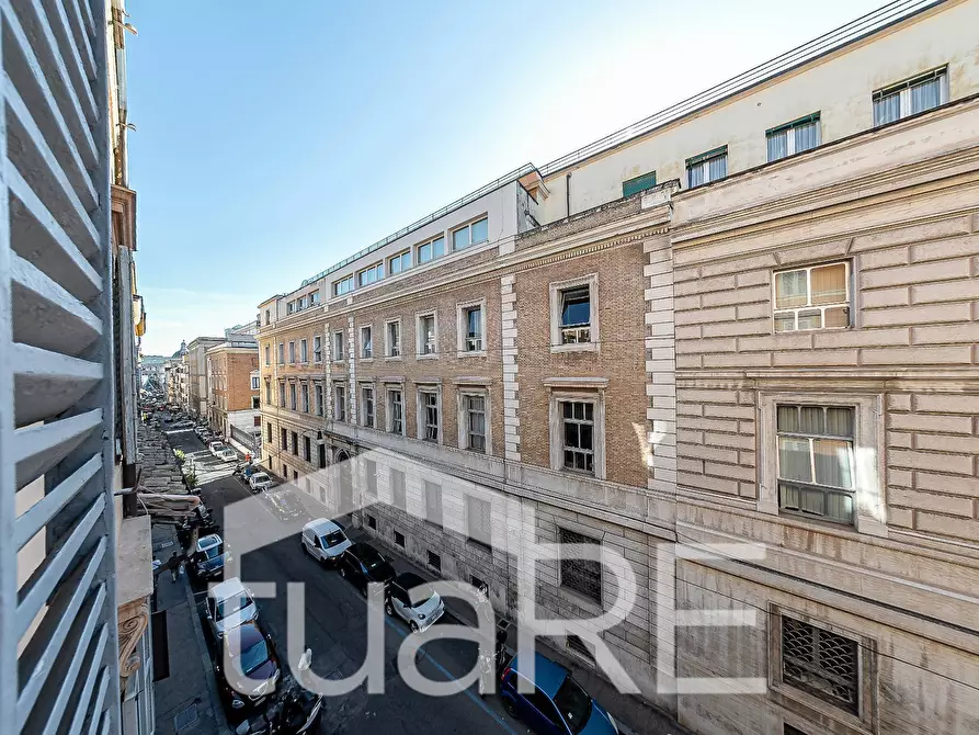 Immagine 6 di Appartamento in vendita  in Via Dei Serpenti a Roma