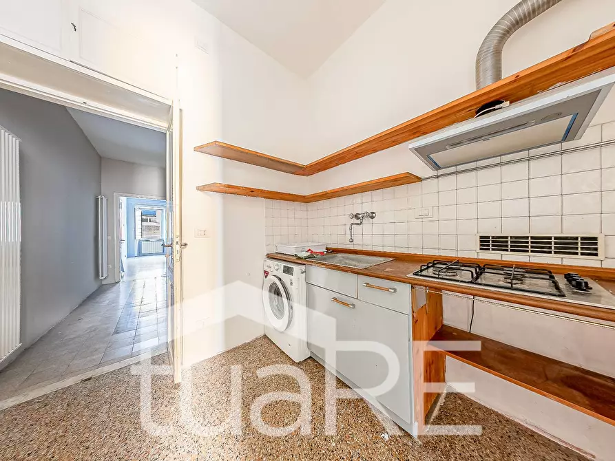 Immagine 14 di Appartamento in vendita  in Via Dei Serpenti a Roma