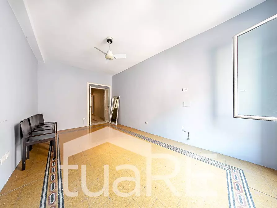 Immagine 15 di Appartamento in vendita  in Via Dei Serpenti a Roma