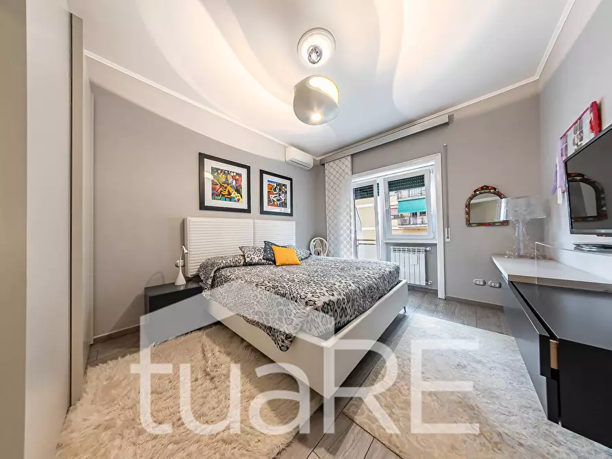 Immagine 4 di Appartamento in vendita  in Via Guido Castelnuovo a Roma