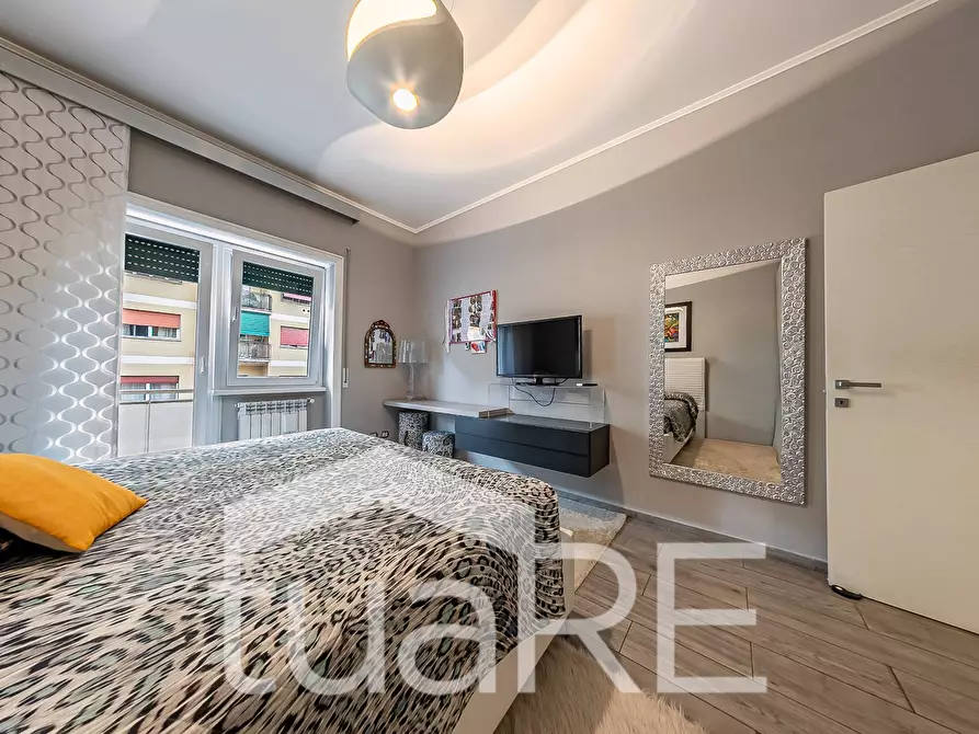 Immagine 5 di Appartamento in vendita  in Via Guido Castelnuovo a Roma