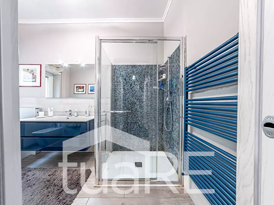 Immagine 14 di Appartamento in vendita  in Via Guido Castelnuovo a Roma