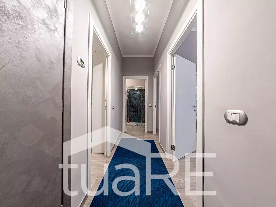 Immagine 22 di Appartamento in vendita  in Via Guido Castelnuovo a Roma