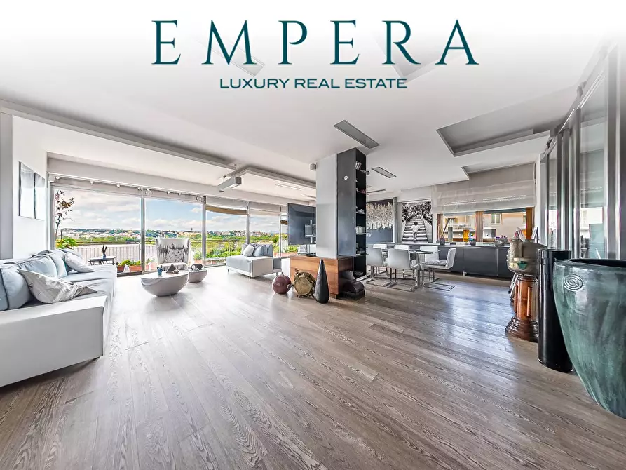 Immagine 1 di Attico in vendita  in Via Di San Valentino a Roma