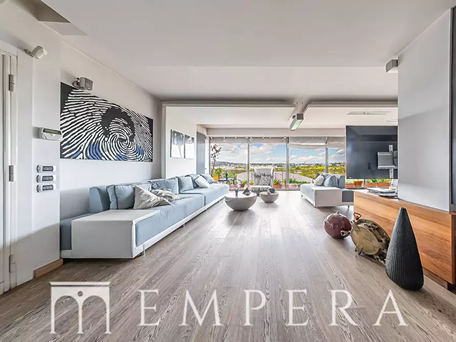 Immagine 3 di Attico in vendita  in Via Di San Valentino a Roma