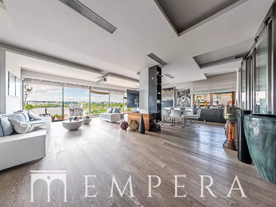 Immagine 7 di Attico in vendita  in Via Di San Valentino a Roma