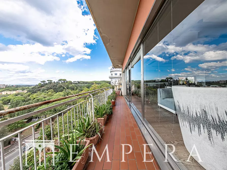 Immagine 15 di Attico in vendita  in Via Di San Valentino a Roma