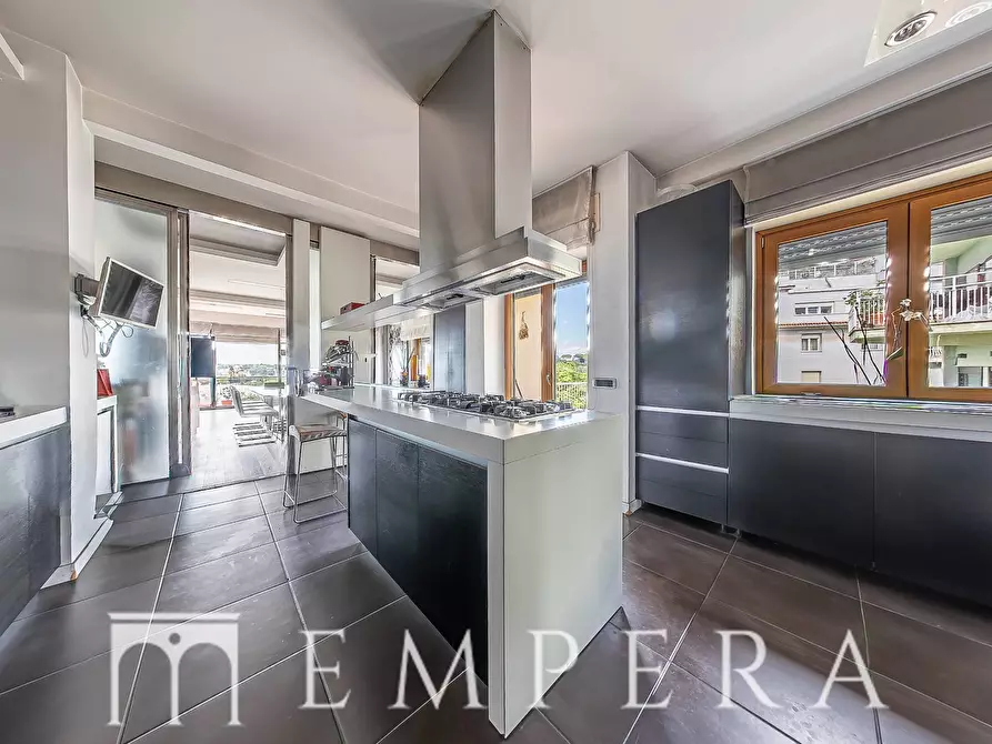 Immagine 19 di Attico in vendita  in Via Di San Valentino a Roma