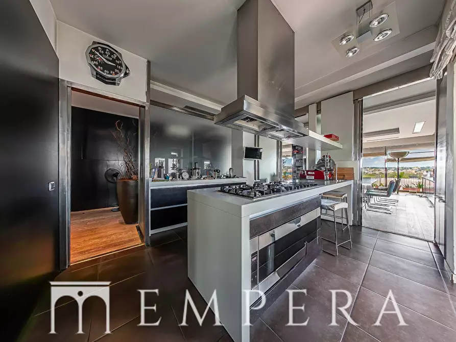 Immagine 20 di Attico in vendita  in Via Di San Valentino a Roma