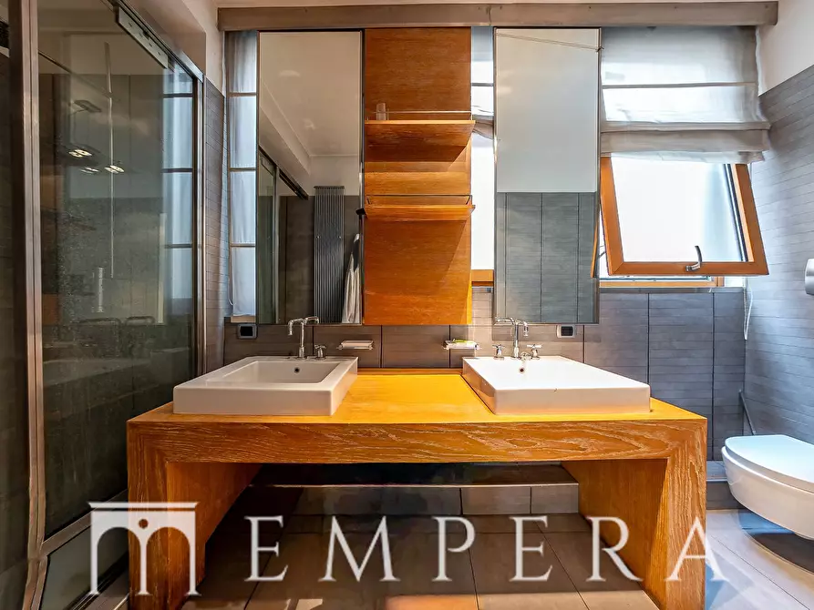 Immagine 27 di Attico in vendita  in Via Di San Valentino a Roma