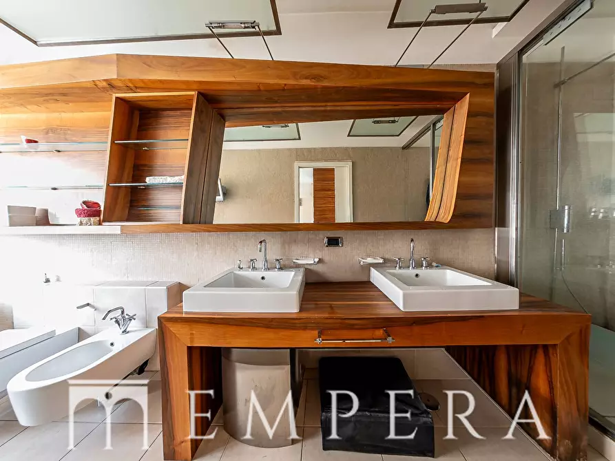 Immagine 32 di Attico in vendita  in Via Di San Valentino a Roma