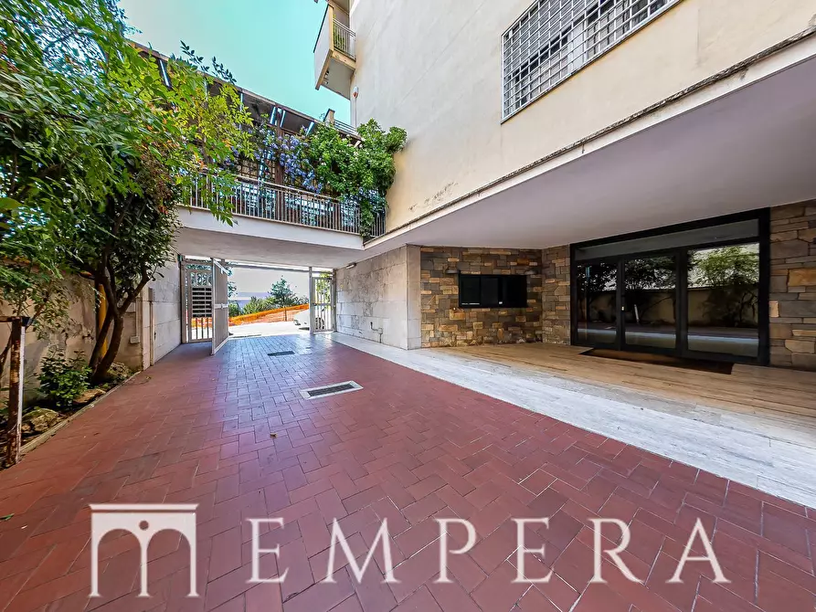 Immagine 38 di Attico in vendita  in Via Di San Valentino a Roma