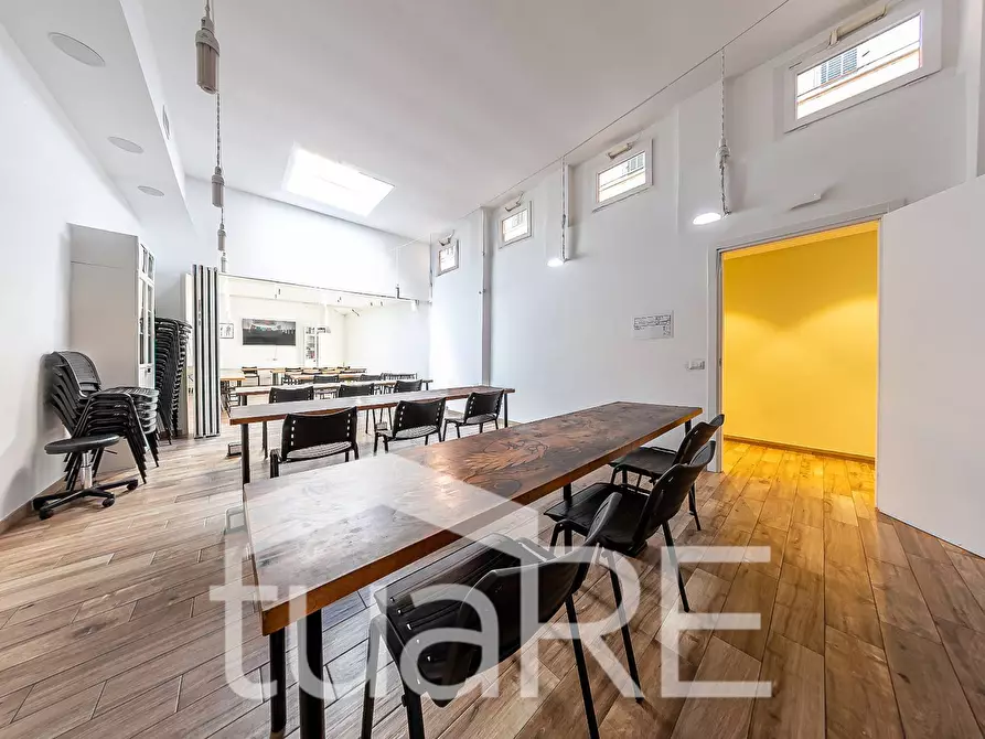 Immagine 4 di Negozio in vendita  in Via Labicana a Roma