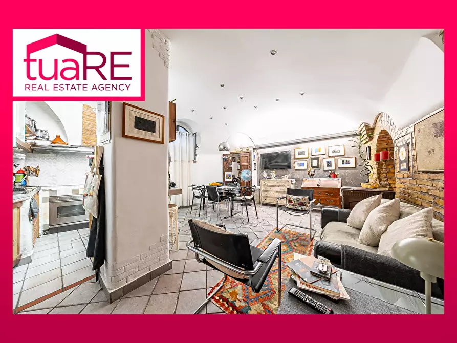 Immagine 1 di Appartamento in vendita  in Vicolo Del Bologna a Roma