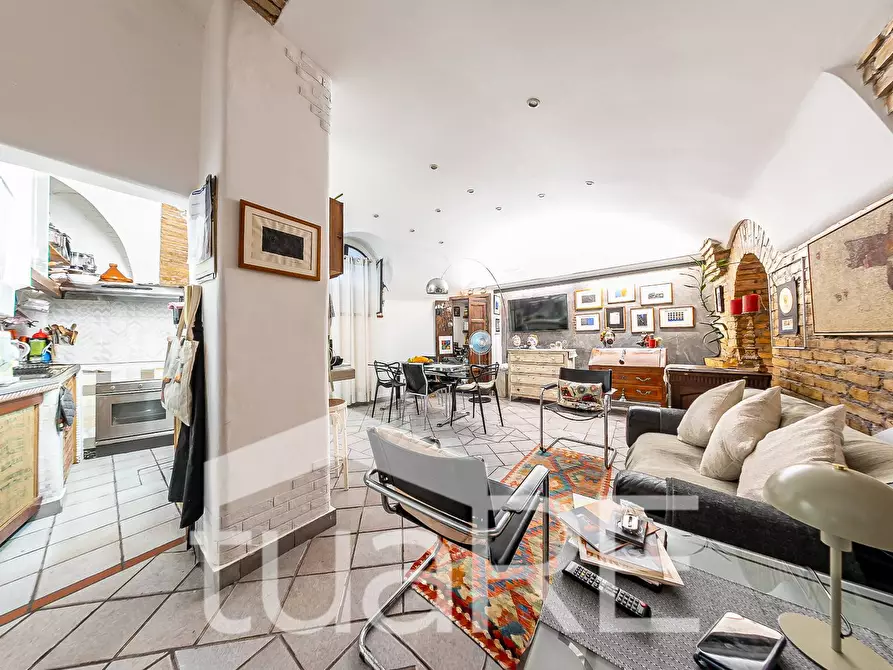 Immagine 7 di Appartamento in vendita  in Vicolo Del Bologna a Roma