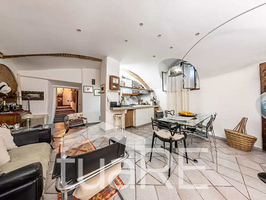 Immagine 8 di Appartamento in vendita  in Vicolo Del Bologna a Roma