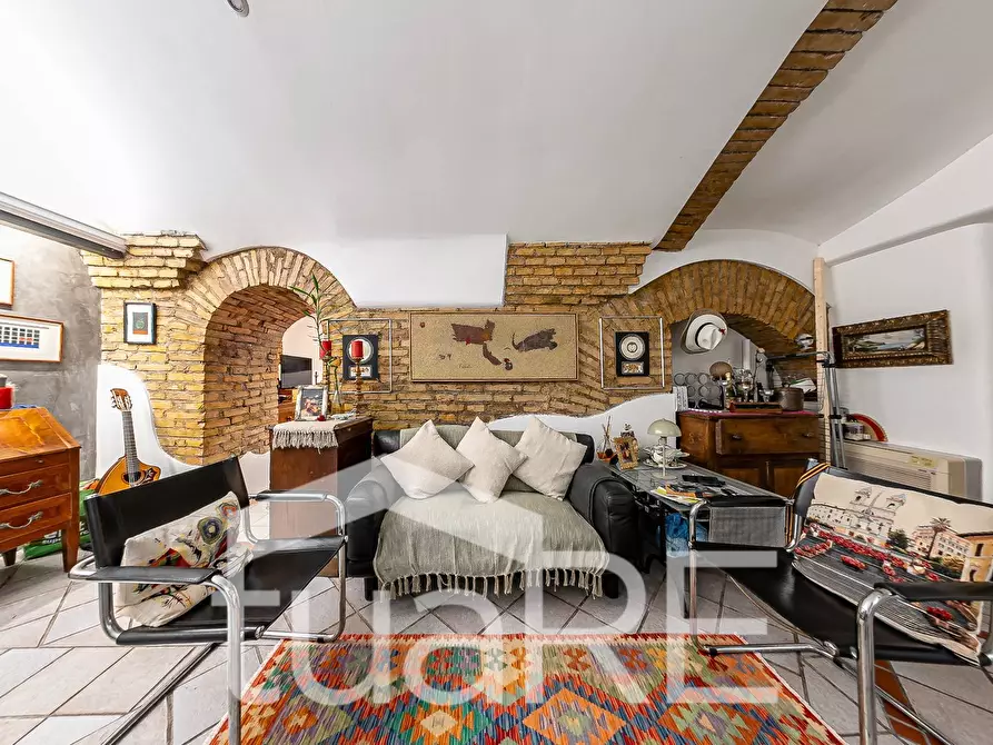 Immagine 9 di Appartamento in vendita  in Vicolo Del Bologna a Roma